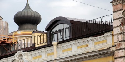 Особняк Каншина в Кузнечном переулке, 4, слуховое окно
