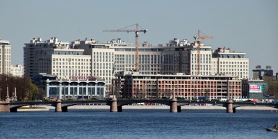 Жилой комплекс на Ушаковской набережной