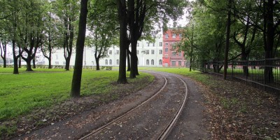 Трамвайные пути в парке Бабушкина
