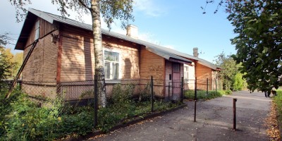 Станция Пискаревка, дом 2, задний фасад