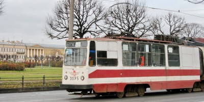 Трамвай на набережной Лебяжьей канавки