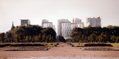 Жилой дом у Пулковского парка, главная аллея