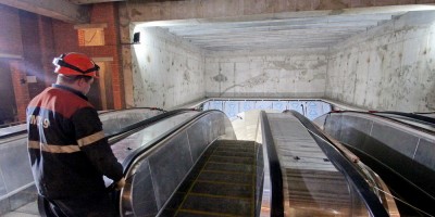 Станция метро Проспект Славы, эскалаторы