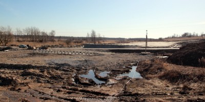 Петербургское шоссе, воинский мемориал, брошенная стройка развязки