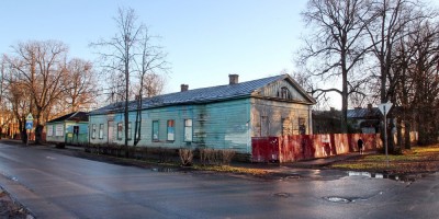 Красное Село, улица Лермонтова, дом 30, главное здание Удельной больницы