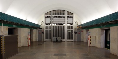 Станция метро Василеостровская, торец
