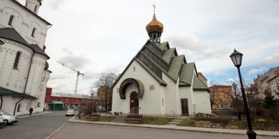 Миргородская улица, часовня Новомучеников Российских у Феодоровского собора