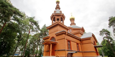 Петровская церковь на Лахтинском проспекте, 94, в Лахте