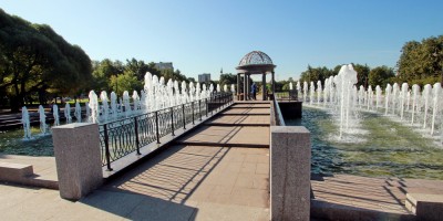 Любашинский сад, фонтан, дорожка