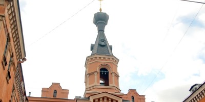 Здание мужской больницы Свято-Троицкой общины сестер милосердия на Дегтярной улицей, башенка