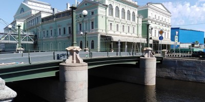 Торговый мост через Крюков канал