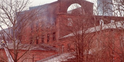 Фабрика Торнтон на Октябрьской набережной, 50, после пожара