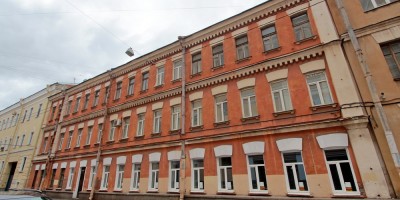 Рижский проспект, дом 26, литера Б, красный корпус в переулке Лодыгина