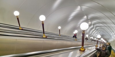 Станция метро Технологический институт, эскалаторы