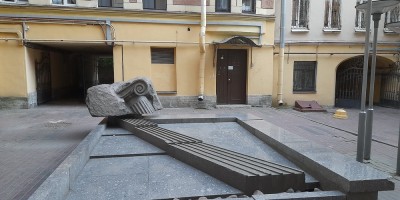 Улица Жуковского, 29-31, фонтан
