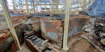 Синопская набережная, раскопки на месте Блорисоглебской церкви, фундамент