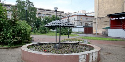 Площадь Стачек, фонтан у метро Нарвская