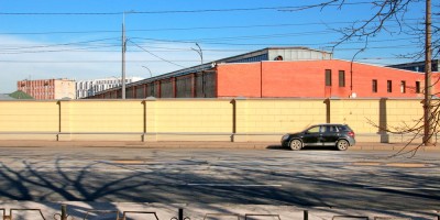 Днепропетровская улица, дом 18, литера Б, Волковский грузовой гараж Днепропетровская улица, дом 18, литера Б, Волковский грузовой гараж