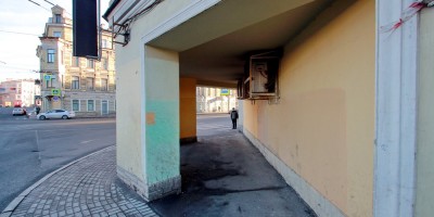 Арка на углу Троицкого и Лермонтовского проспекта Арка на углу Троицкого и Лермонтовского проспекта