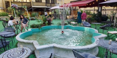 Невский проспект, 84-86, фонтан