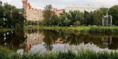 Кронштадтская площадь, пруд