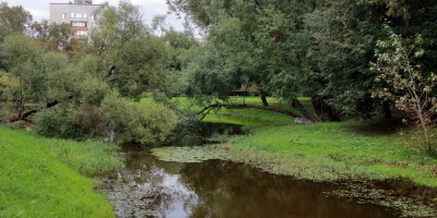 Проспект Стачек, дом 188, пруд