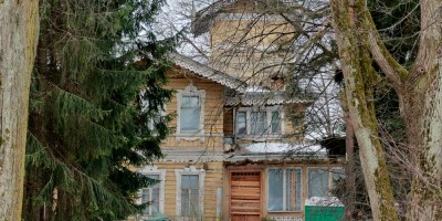 Варваринская улица, дом 12, дача Лесснера и деревья