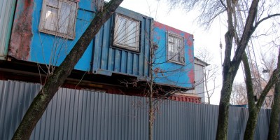 Бульвар Ленинградских Мукомолов, стройплощадка, контейнеры