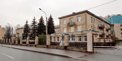 Чугунная улица, дом 46, больница