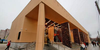 Станция метро Путиловская, наземный вестибюль Станция метро Путиловская, наземный вестибюль