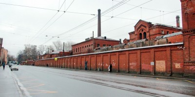 Улица Комсомола, Кресты