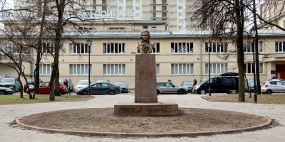 Сквер Николая Львова, памятник