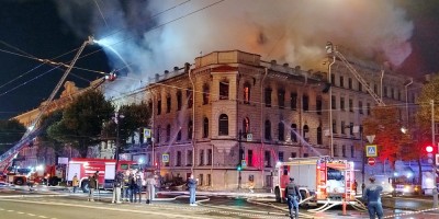 Исаакиевская площадь, пожар в особняке Миллера Исаакиевская площадь, пожар в особняке Миллера